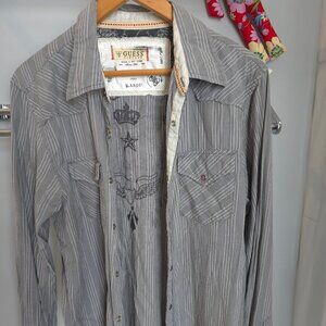 Guess gray pin with embroidery